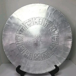 Arthur Armour - 17 7/8" rundes Aluminium Tablett - Sternzeichen Horoskop Astrologie Design - Bild 1 von 11