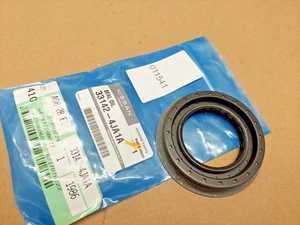 Nissan Navara Mk3 D23 Transfer Case Oil Seal 2016-2022 331424JA1A Genuine NEW - Picture 1 of 7