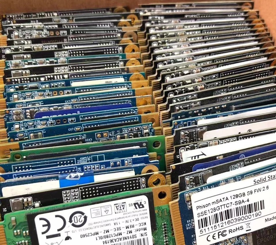 Lot of 10 1.8 in 120GB 128GB SSD MSATA Solid State Drives - Image 1 of 4