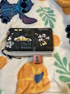 Disney Dooney New York City Minnie Mouse Geldbörse Neu mit Etikett - Bild 1 von 6