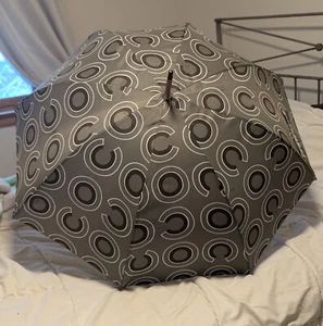 2001 Cruise Line CHANEL Women's Long Umbrella COCO CC Logo Gray/Brown/White EUC - Picture 1 of 16