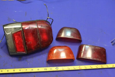 Carcasa de lente de luz trasera Triumph TR2000 Foto 1 de 4