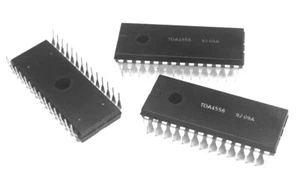 TDA4556 Color Signal Decoder 4556 IC (1 pcs) - Picture 1 of 2