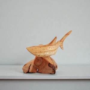 Statua squalo balena legno intagliato a mano da collezione pezzo unico squalo marittimo pesce decorazione regalo - Foto 1 di 4