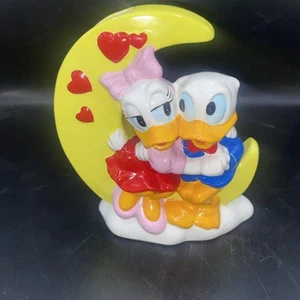 Vintage Donald and Daisy Duck Ceramic Vase Disney Valentine Moon - Picture 1 of 6