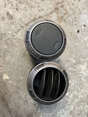 Jeep JK Wrangler OEM 75th Anniversary Dash Bronze Heater Vent x2  113099 - Image 1 of 2