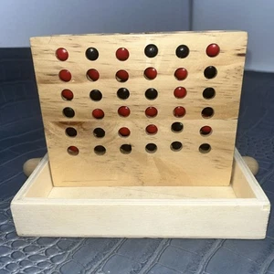 Madera roja y negra CUATRO EN UNA FILA - Diversión clásica, tamaño de viaje o decoración de escritorio/oficina - Imagen 1 de 11