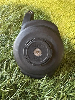 Quad Lock USB Weatherproof Wireless Charging Charger Head with Handlebar Mount - Image 1 of 4