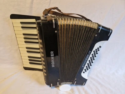 Hohner Student iv - Image 1 of 4