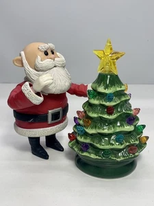 Rudolph das Rentier mit der roten Nase Insel des Außenseiters Spielzeug Weihnachtsmann Figur & beleuchteter Baum - Bild 1 von 8