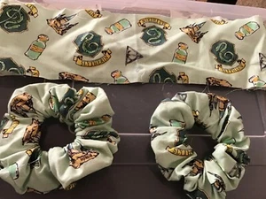 Slytherin scrunchie - Picture 1 of 2