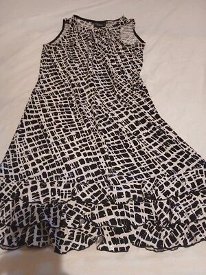 Colection Dresbarn Sparcle Fabric Ruffle Size S Sleeveless Tank USA Black White  - Image 1 of 4