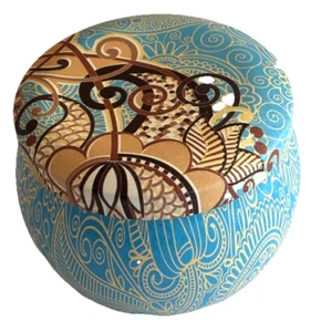 100% Soy Wax 4.4oz Candle In Decorative Tin Mediterranean Fig New 2”x3”  R3-8 - Picture 1 of 4