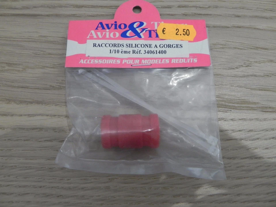 AVIO & TIGER SILIKONFITTINGS MIT KEHLEN 1/10 REF.34061400 - Bild 1 von 1