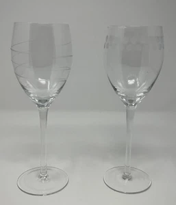 wine glasses set of 2 tall etched modern glasses  - Bild 1 von 3