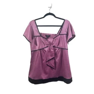 Blusa Nine West Elastizada Talla 14 Rosa Negra Borde Cuello Cuadrado Mangas Cortas Lazo - Imagen 1 de 15