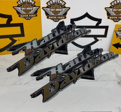 Emblemas de tanque de combustible HD OEM Harley Touring Road Glide 3 RG3 Softail Dyna Foto 1 de 4