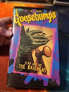 Gänsehaut - Stay Out of the Basement (VHS, 1996) getestet funktioniert Clamshell - Bild 1 von 5