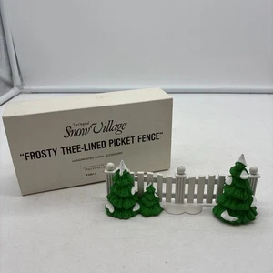 Recinzione picchetto foderata albero gelido villaggio neve vintage Reparto 56 5207-8 - Foto 1 di 11