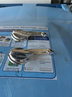 Door Window Crank Handles 1963 Mercury Meteor /Falcon /Comet/Mustang Chrome - Image 1 of 2