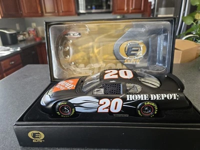 Tony Stewart ELITE #20 Home Depot Test Car 2004 1/24 Nascar Diecast - Image 1 of 4