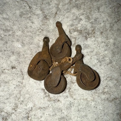 Set Of 4 Vintage Metal Caster 1.25 Inch Wheels DIY Furniture Hardware Rust - Image 1 of 4