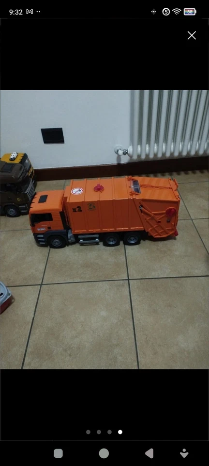 BRUDER 03760 CAMION MAN TGS SPAZZATURA RIFIUTI - Immagine 1 di 4