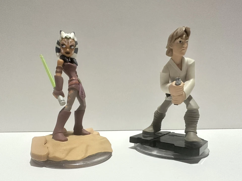 Disney Infinity Star Wars Luke Skywalker Ahsoka en muy buena condición PlayStation 4 Foto 1 de 4