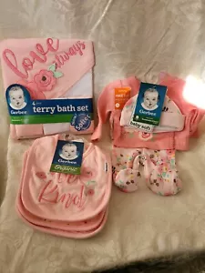 GERBER ORGANICS BABY SOFT 3 PIECE BE KIND LO SET 3-6 mo OUTFIT BATH SET BIBS NWT - Picture 1 of 7