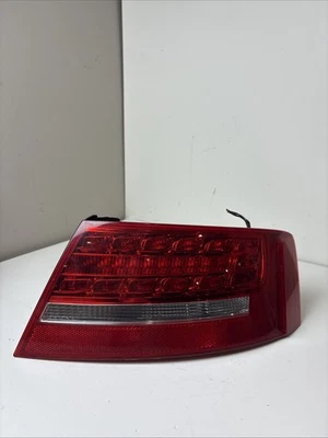 AUDI A5 QUATTRO 2012 LADO DEL PASAJERO LUZ TRASERA DERECHA OEM 8T0945096 Foto 1 de 4