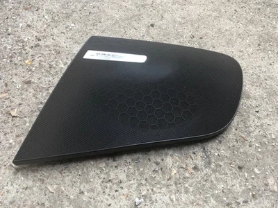 AUDI TT MK2 SPEAKER GRILL COVER BOSE PASSENGER SIDE 8J0035405 06-14 8J FREE P&P - Image 1 of 4