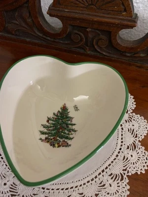 Vintage Spode Christmas Tree Heart Shaped Bowl Green Trim Porcelain - Image 1 of 4