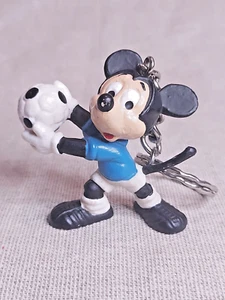 Vintage Handpainted Bully / Disney Football Mickey Mouse Keyring - Picture 1 of 10
