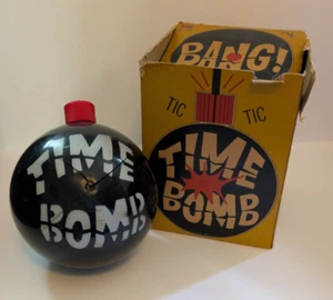 Milton Bradley TIME BOMB gioco testato funzionante DIFETTI CREPE con scatola vintage 1964 - Foto 1 di 11