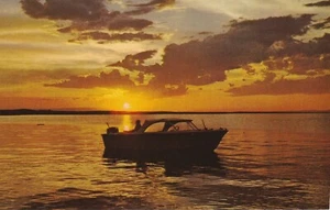 Cliff Johansen Foto Postkarte, Boot, See, ruhiger Sonnenuntergang um 1970 - Bild 1 von 2