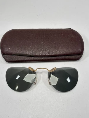 Gafas de sol vintage Polaroid doradas ojo de gato con clip de metal marcos con estuche coleccionable Foto 1 de 4