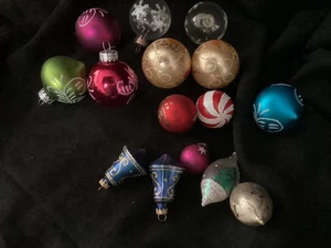 Vintage Lot Of 15 SmallCHRISTMAS   Tree Glass Bulb Ornaments - Picture 1 of 8