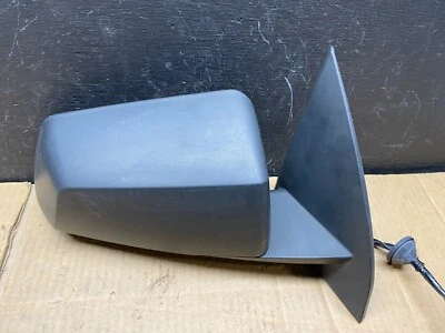 Правостороннее зеркало заднего вида с электроприводом для GMC Acadia 2007–2008 годов выпуска D2462 DG1 - Изображение 1 из 4