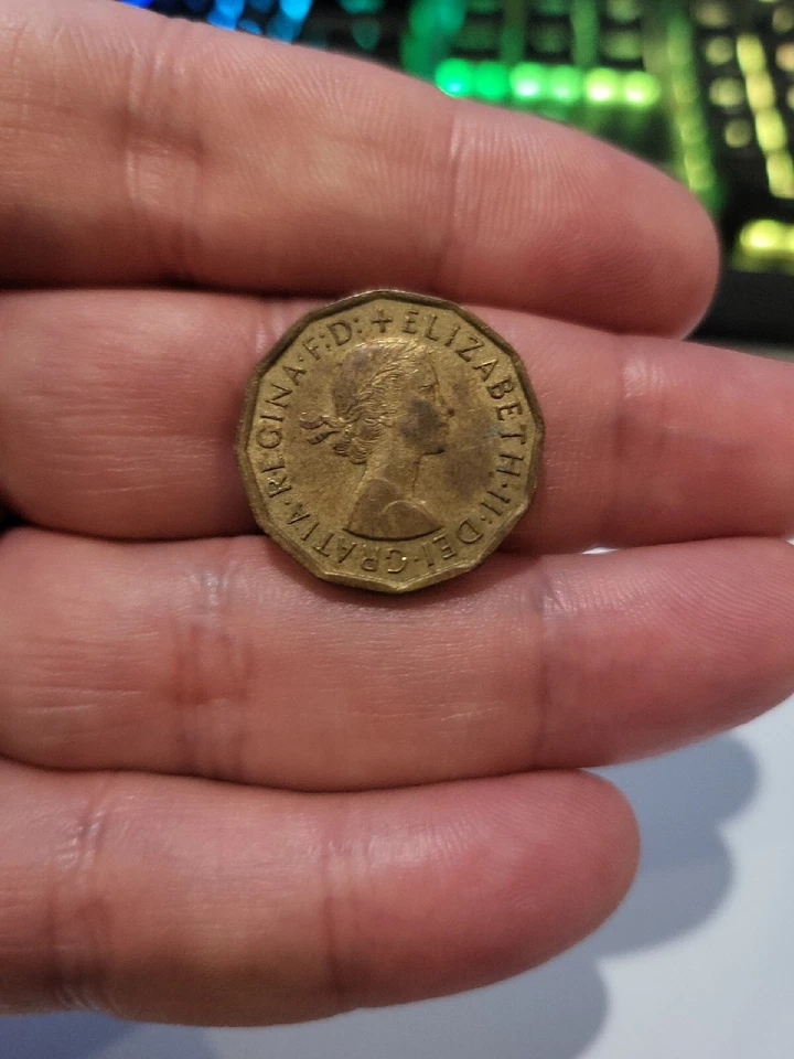 🧭ELIZABETH II UK GB 3 PENCE 1967 - Image 1 of 2