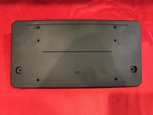 19-22 ORIGINAL MERCEDES BENZ C300 C43 AMG SOPORTE DE PLACA DELANTERA 2058851104 - Imagen 1 de 5