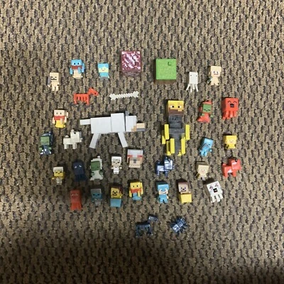 Lote de figuras de acción de juguete mixto de Minecraft Foto 1 de 4