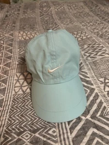 Cappello donna Nike blu/turchese leggero SPEDITO PRONTAMENTE 💨Schiena regolabile - Foto 1 di 6