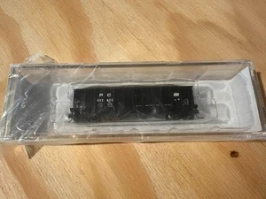 N Scale - (Bowser) 38103 H21 4-Bay Coal Hopper "Penn Central" #432633 NIB - Picture 1 of 2