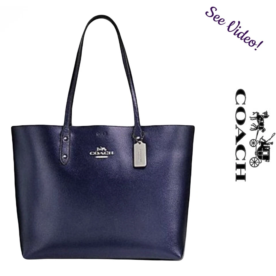 Bolso de Mano Coach Grande de Cuero Metálico F79983 $398 Azul Iridiscente Cadete Foto 1 de 4