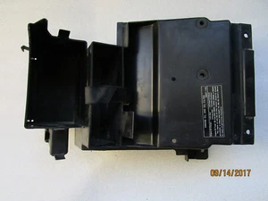 Kawasaki ZR7 ZR 750 F pasamanos trasero guardabarros chapa protectora batería caja compartimento - Imagen 1 de 4