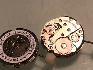 NEW OLD STOCK INT 17 JEWELS WIND-UP WRISTWATCH MOVEMENT CAL. INT 380019 CALENDAR - Picture 1 of 5