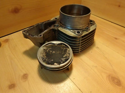 BMW R1100GS R1100R R1100RS R1100RT R1100 1100 Cilindro izquierdo Pistón Perno listo  Foto 1 de 4