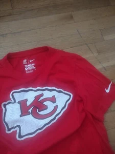 NFL Team Apparel Nike Red Kansas City Chiefs T Shirt Athletic Cut M - Picture 1 of 2