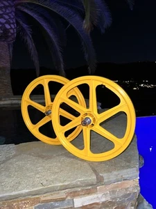 skyway tuff wheels 6 Spokes 20” Yellow Bmx Brand New - Picture 1 of 2