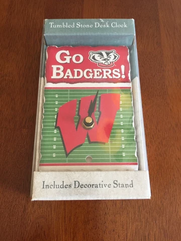 WISCONSIN BADGERS TUMBLED STONE DESK CLOCK Cover
